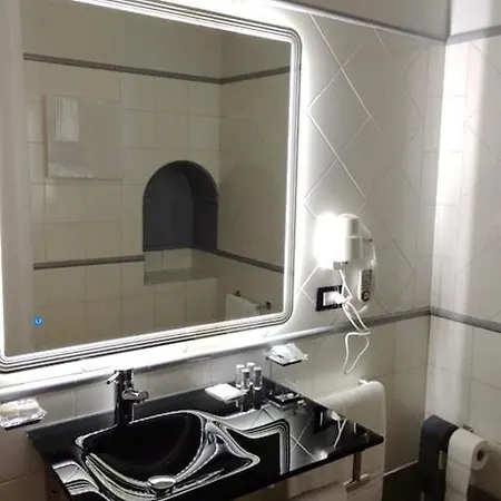 Relux Exclusive Living 3*