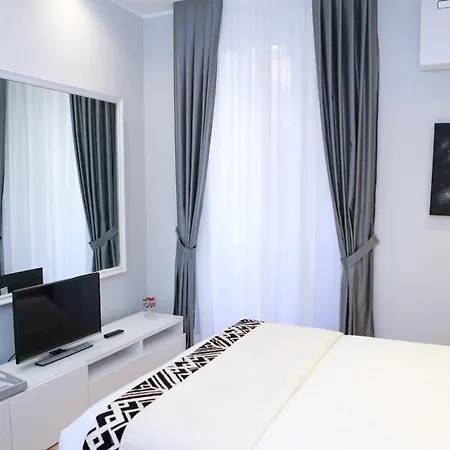 Relux Exclusive Living 3* Řím